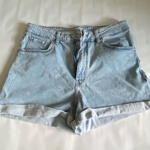 H&M Ultra High Waist Mom Shorts Size 10